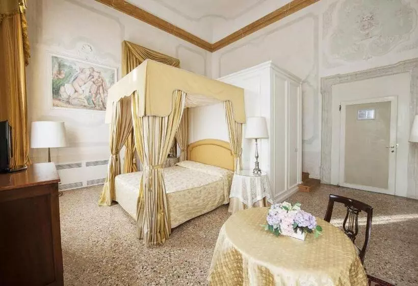 בית מלון כפרי Villa Cornér Della Regina