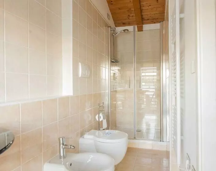 בית מלון כפרי Villa Cornér Della Regina