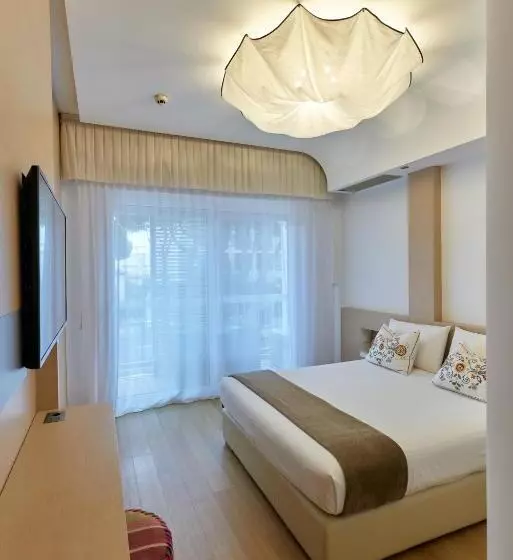 Hotel Saraceno Resort With Private Beach