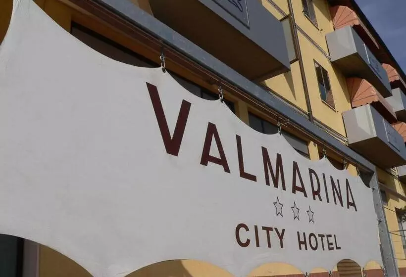 فندق Valmarina