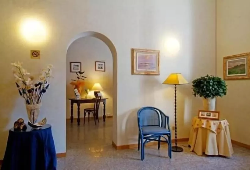 فندق Villa Tirreno
