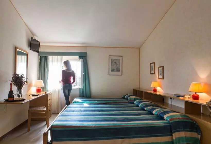 فندق Villa Tirreno