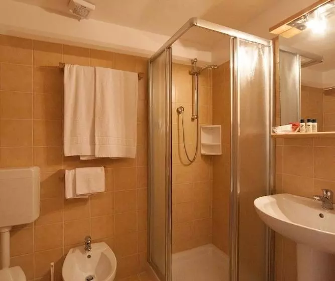 فندق Villa Tirreno