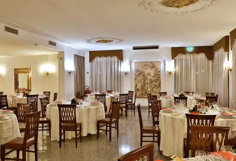 ホテル Windsor Savoia