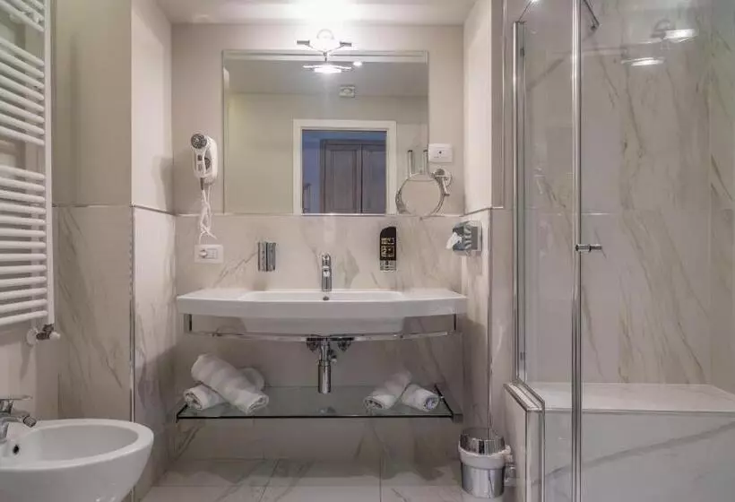 Lake Front Hotel Brenzone