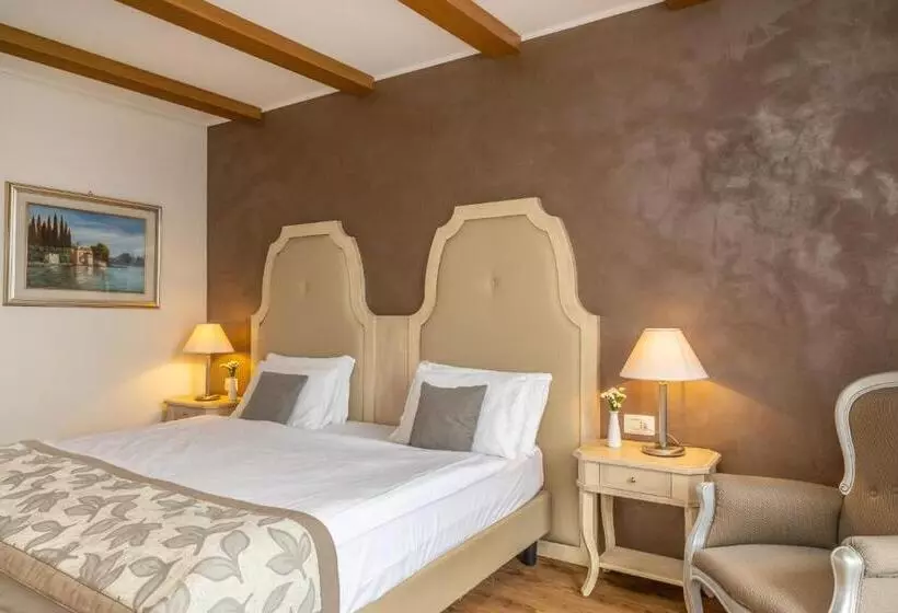 Lake Front Hotel Brenzone