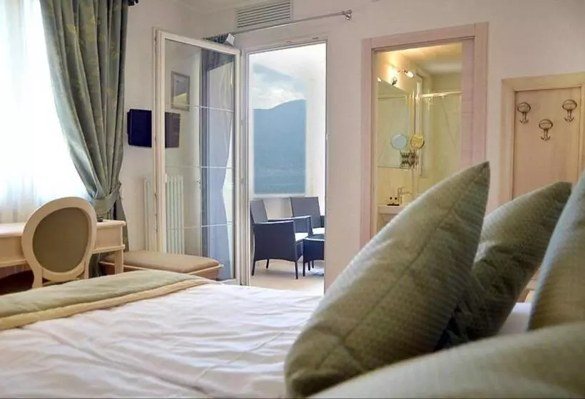 Lake Front Hotel Brenzone