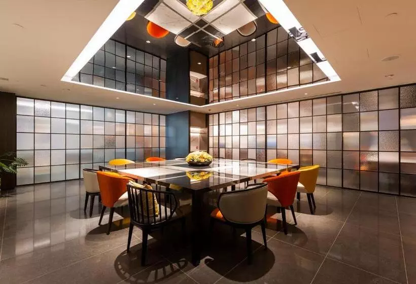 Prince Hotel, Marco Polo