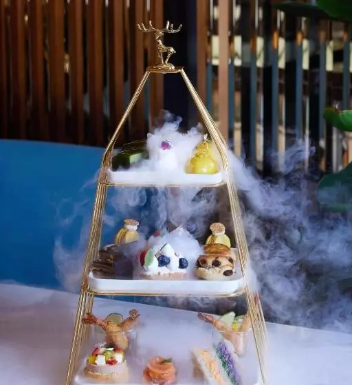 Prince Hotel, Marco Polo