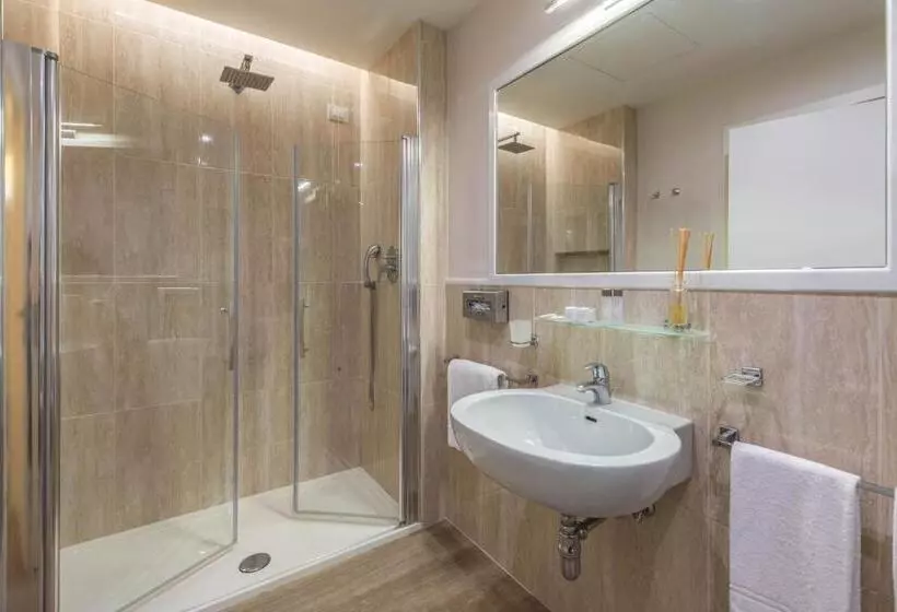 Grand Hotel & Riviera