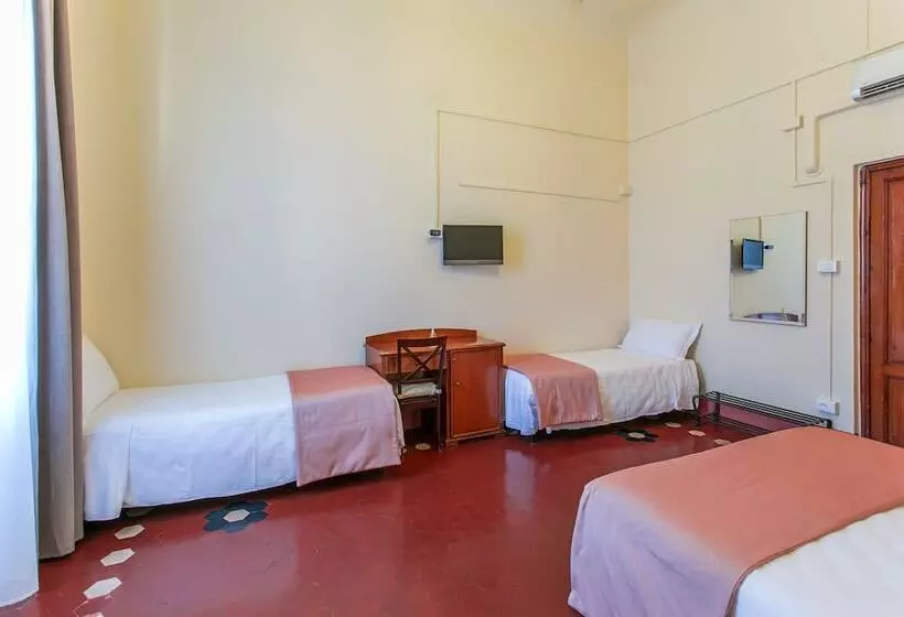 هتل D Azeglio Firenze