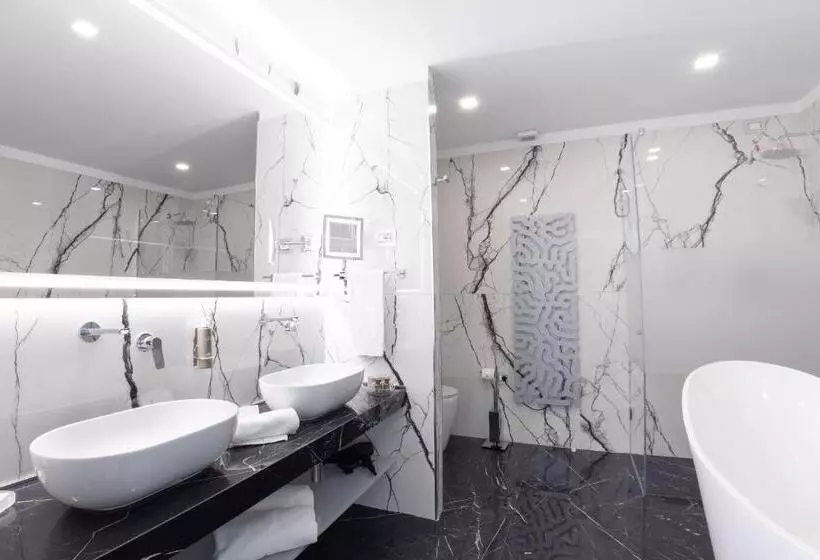 Grand Hotel Costa Brada