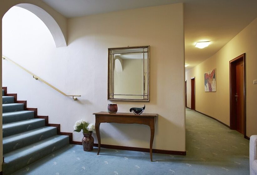 בית מלון כפרי Juliane