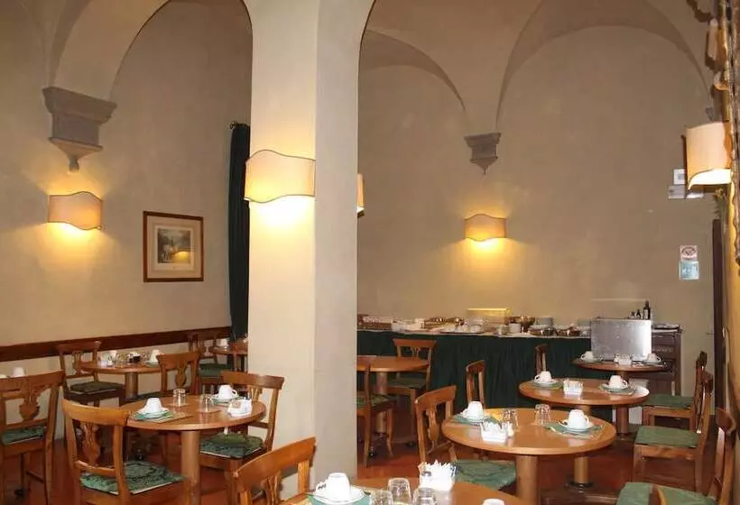 هتل Loggiato Dei Serviti