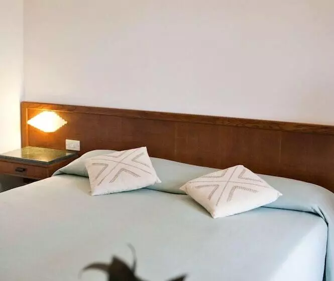 Отель Marinella