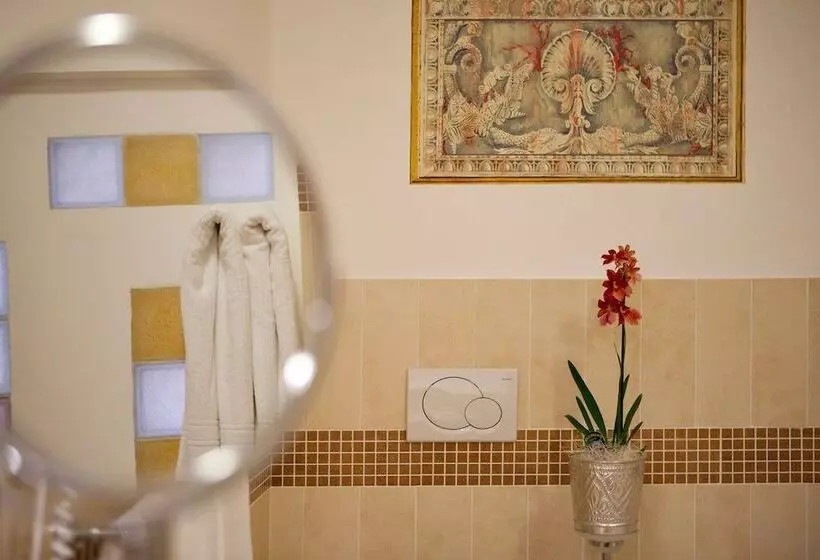 Отель Marinella