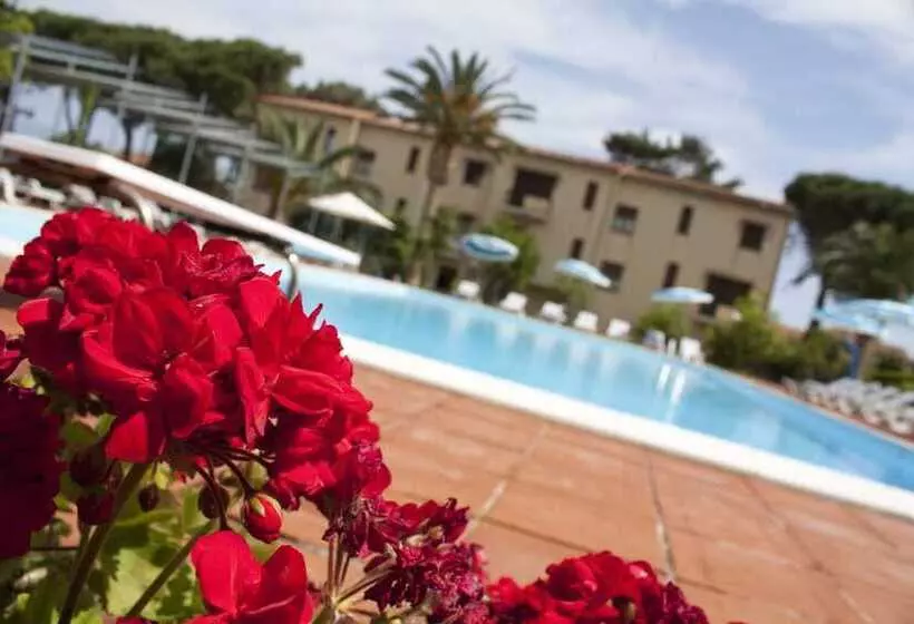 Отель Marinella