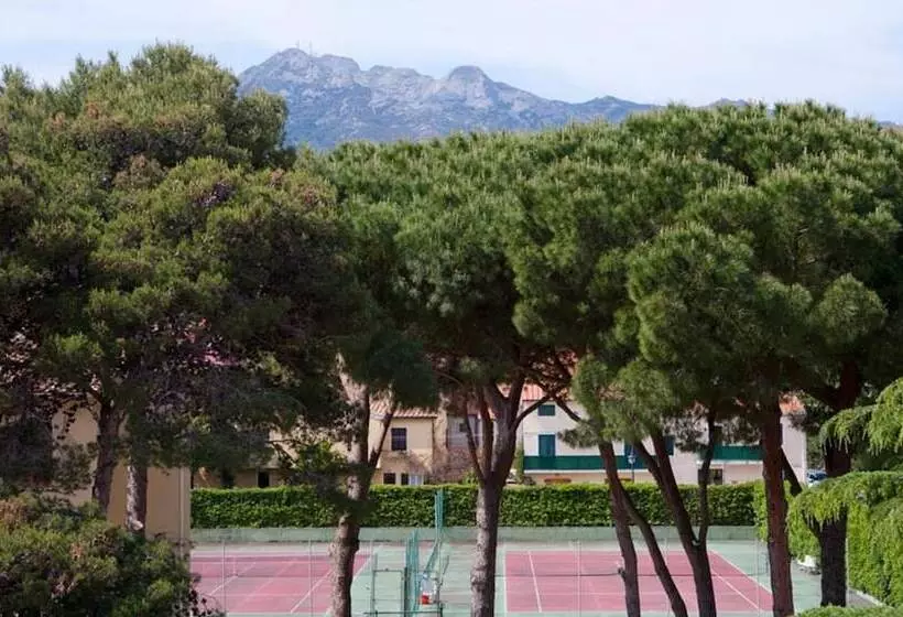 Отель Marinella