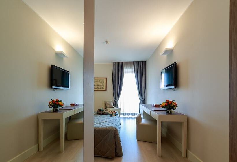 فندق Mirasole International