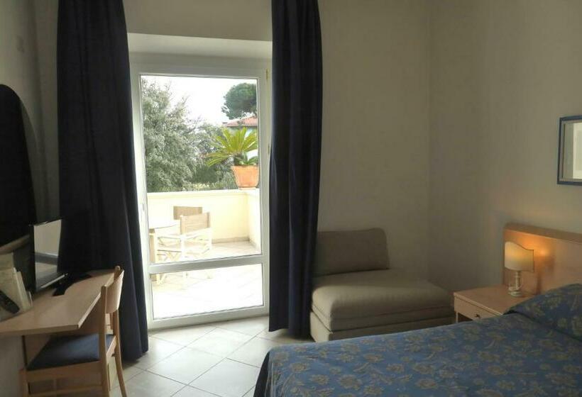 בית מלון כפרי Nautilus