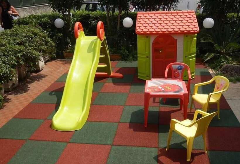 בית מלון כפרי Palace