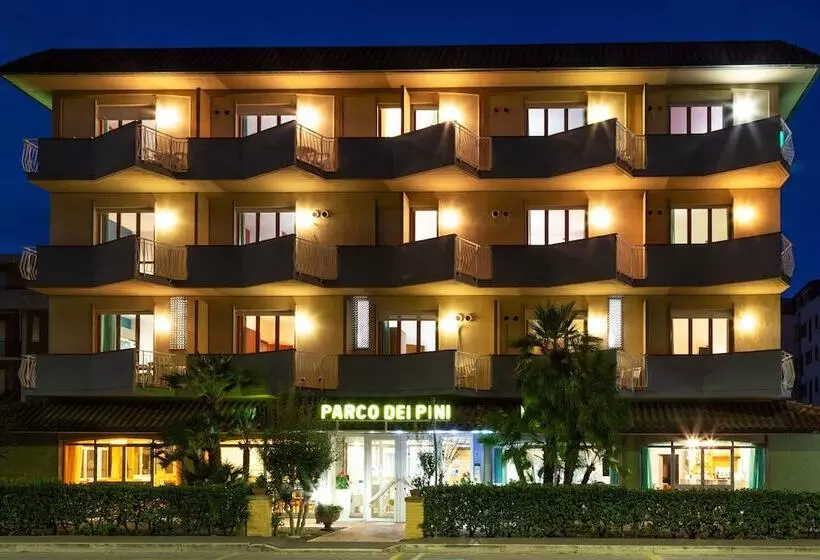 בית מלון כפרי Parco Dei Pini