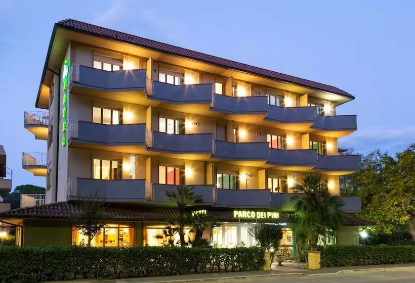 בית מלון כפרי Parco Dei Pini