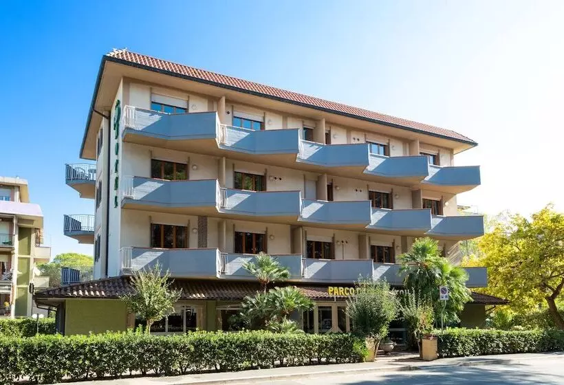 בית מלון כפרי Parco Dei Pini