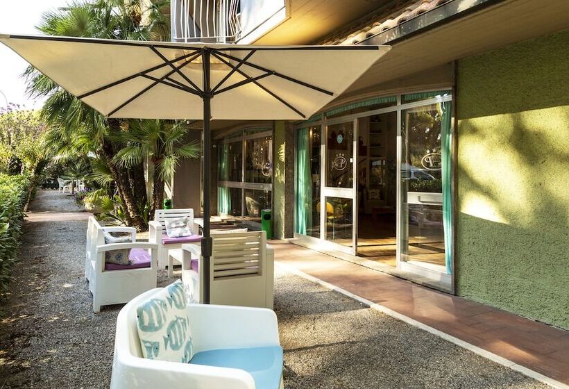 בית מלון כפרי Parco Dei Pini