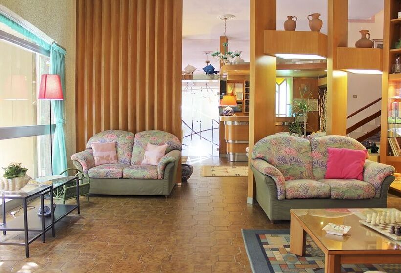 בית מלון כפרי Parco Dei Pini