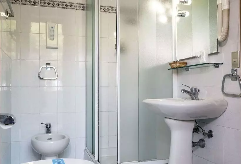 בית מלון כפרי Parco Dei Pini