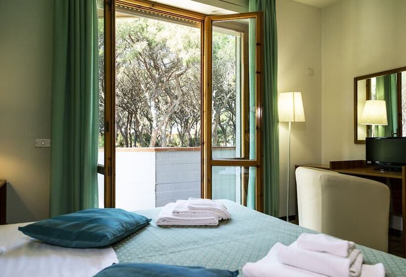 בית מלון כפרי Parco Dei Pini