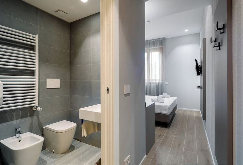 هتل Excelsior Pavia