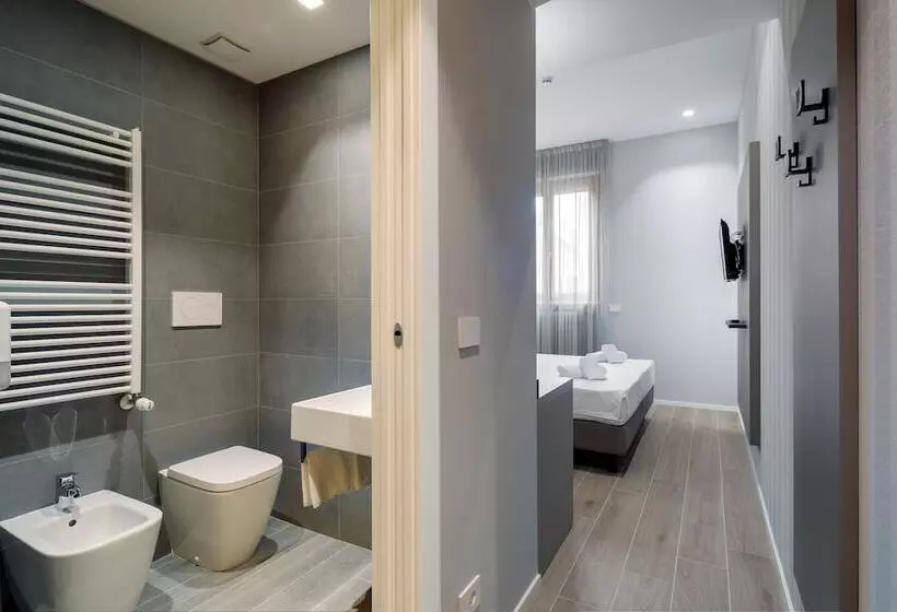 هتل Excelsior Pavia