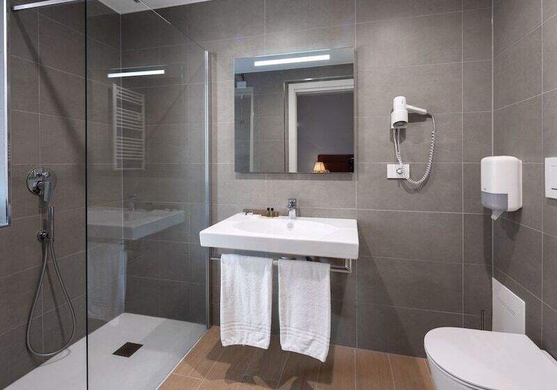 هتل Excelsior Pavia