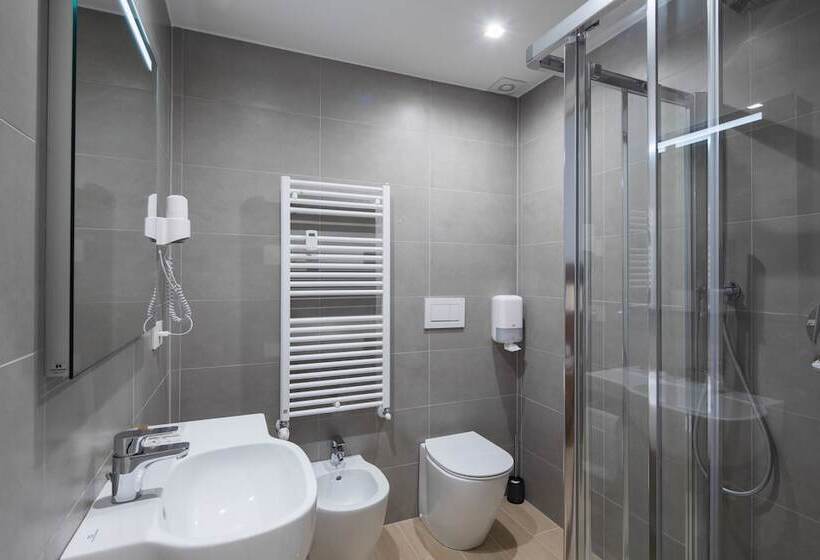 هتل Excelsior Pavia