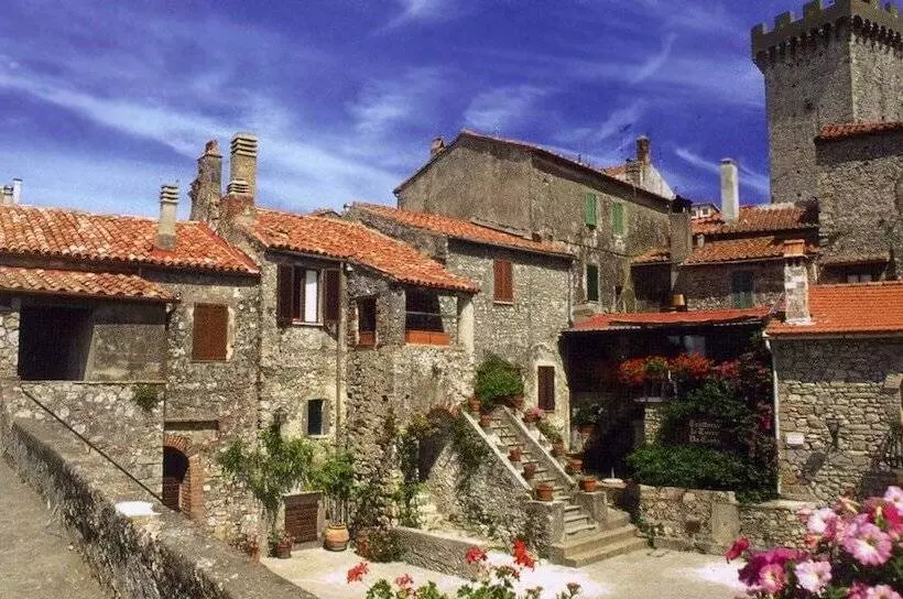 Отель La Caletta