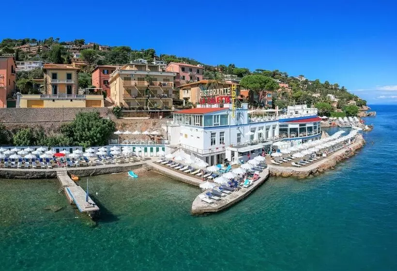 Отель La Caletta