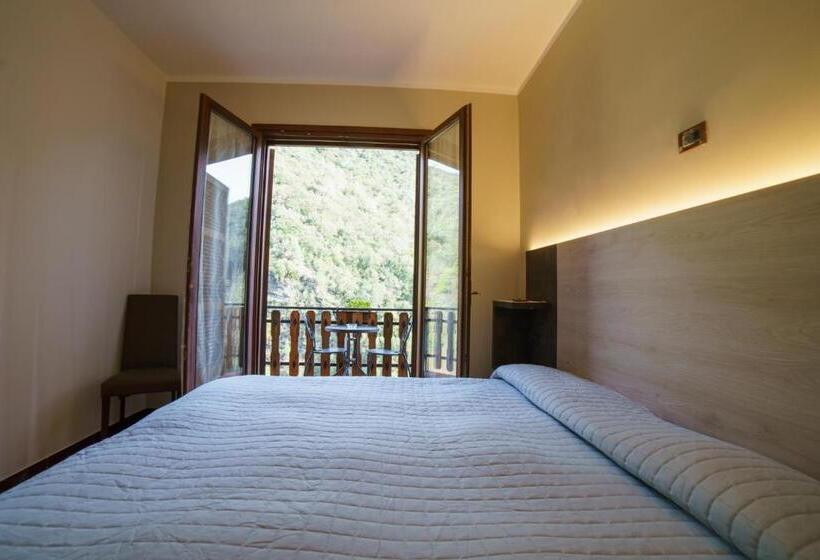 בית מלון כפרי Lago Bin