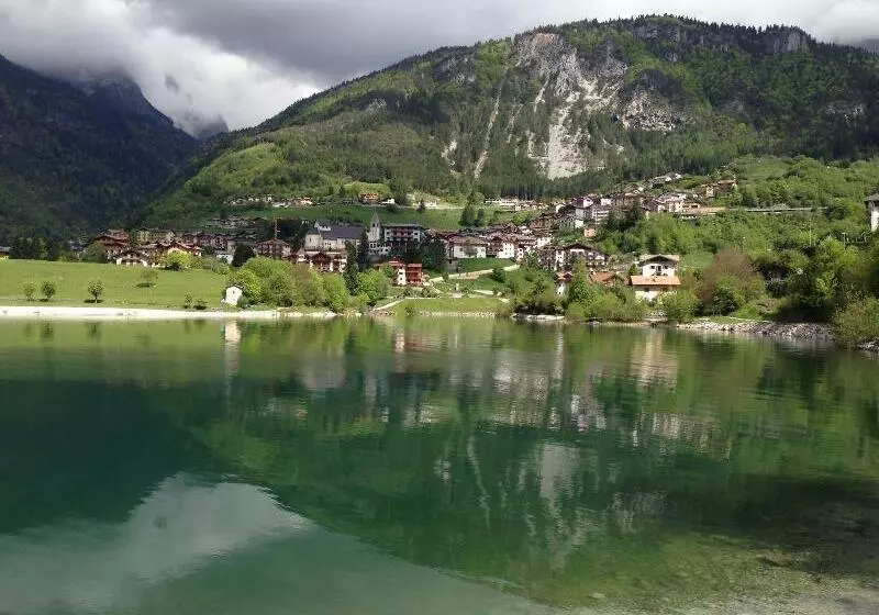 فندق Londra Slow Living Molveno