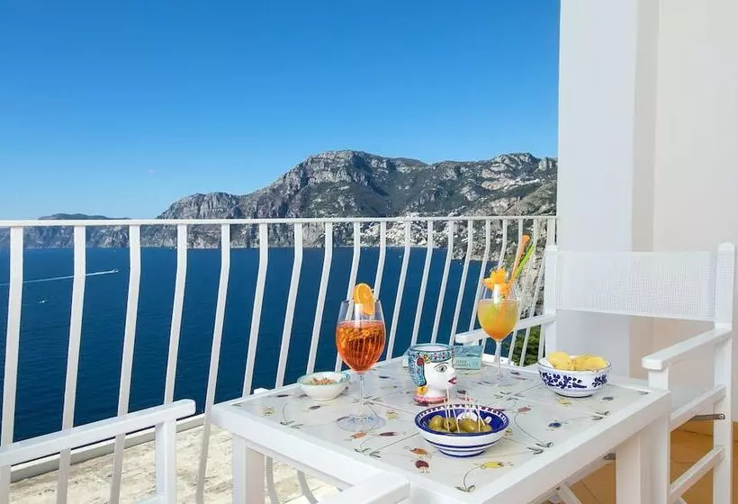 Отель Tramonto d'Oro