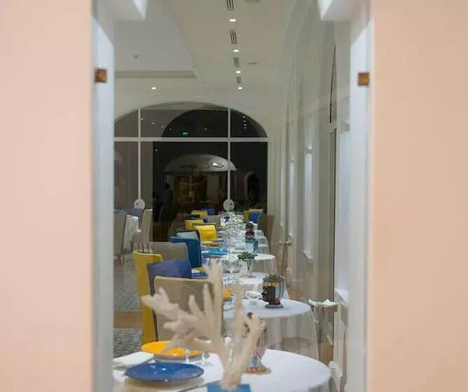 Отель Tramonto d'Oro