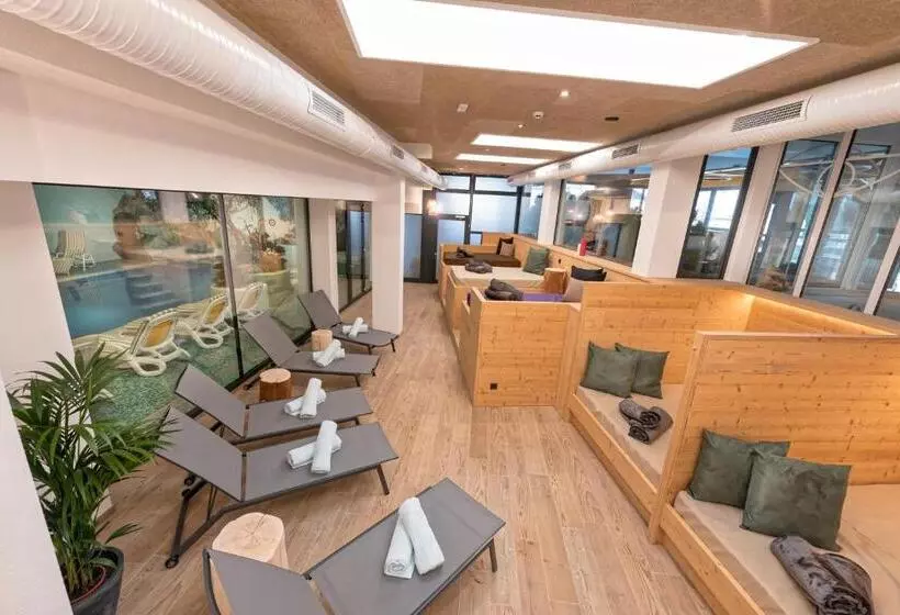 Отель Zum Mohren