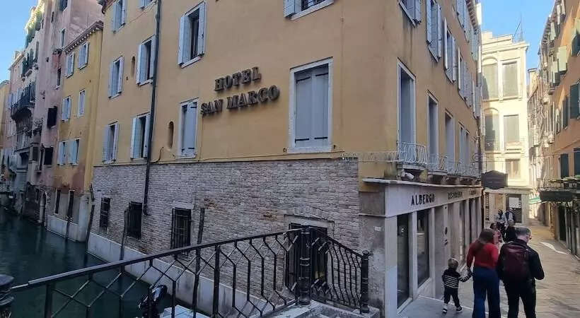 هتل Albergo San Marco