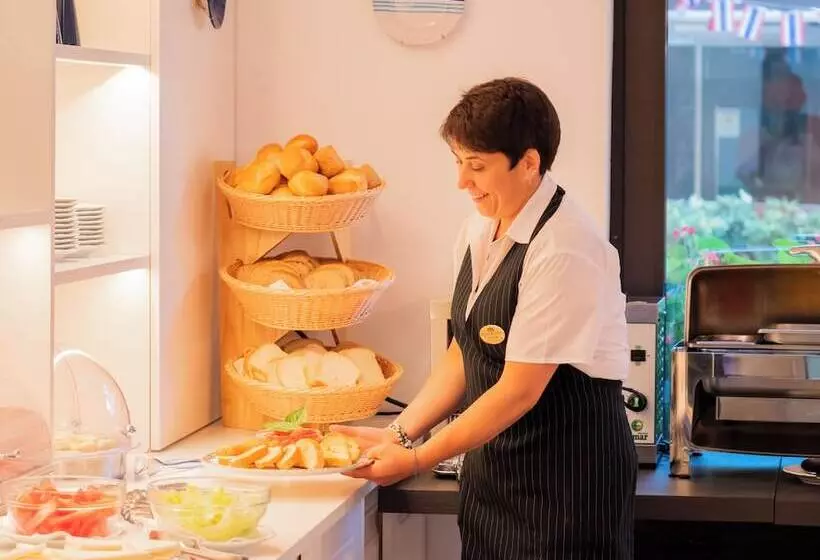 호텔 Central Wellness