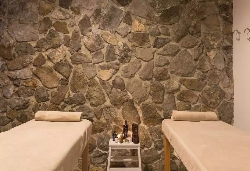 호텔 Central Wellness