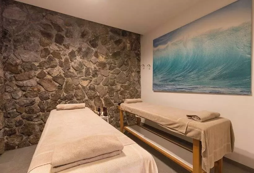 호텔 Central Wellness