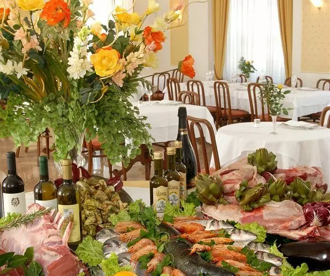 Отель Europa Palace