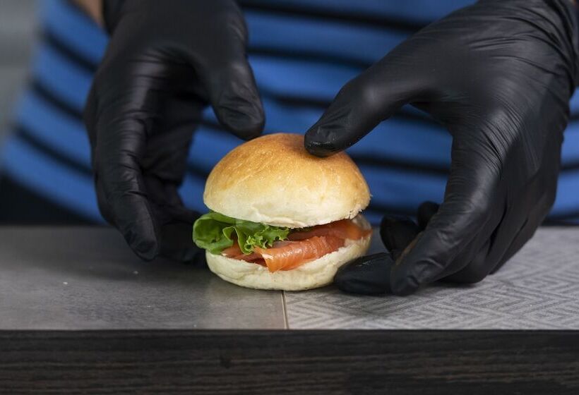 International Hotel E Suite