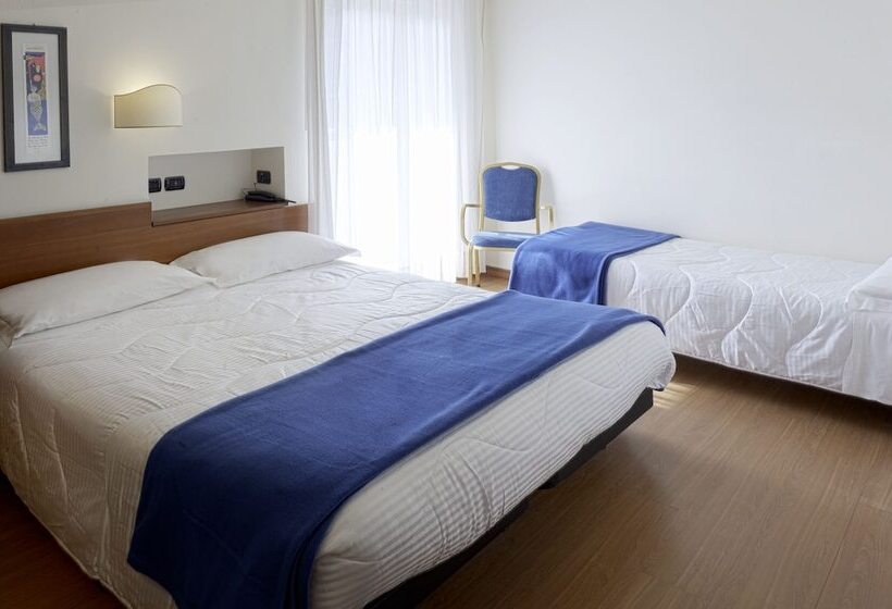 International Hotel E Suite